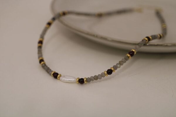 GIROCOLLO "LABRADORITE E GRANATO"