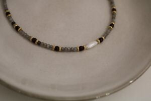 GIROCOLLO "LABRADORITE E GRANATO"