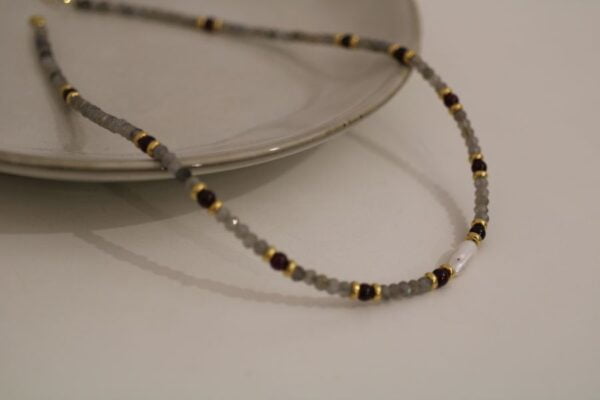 GIROCOLLO "LABRADORITE E GRANATO"